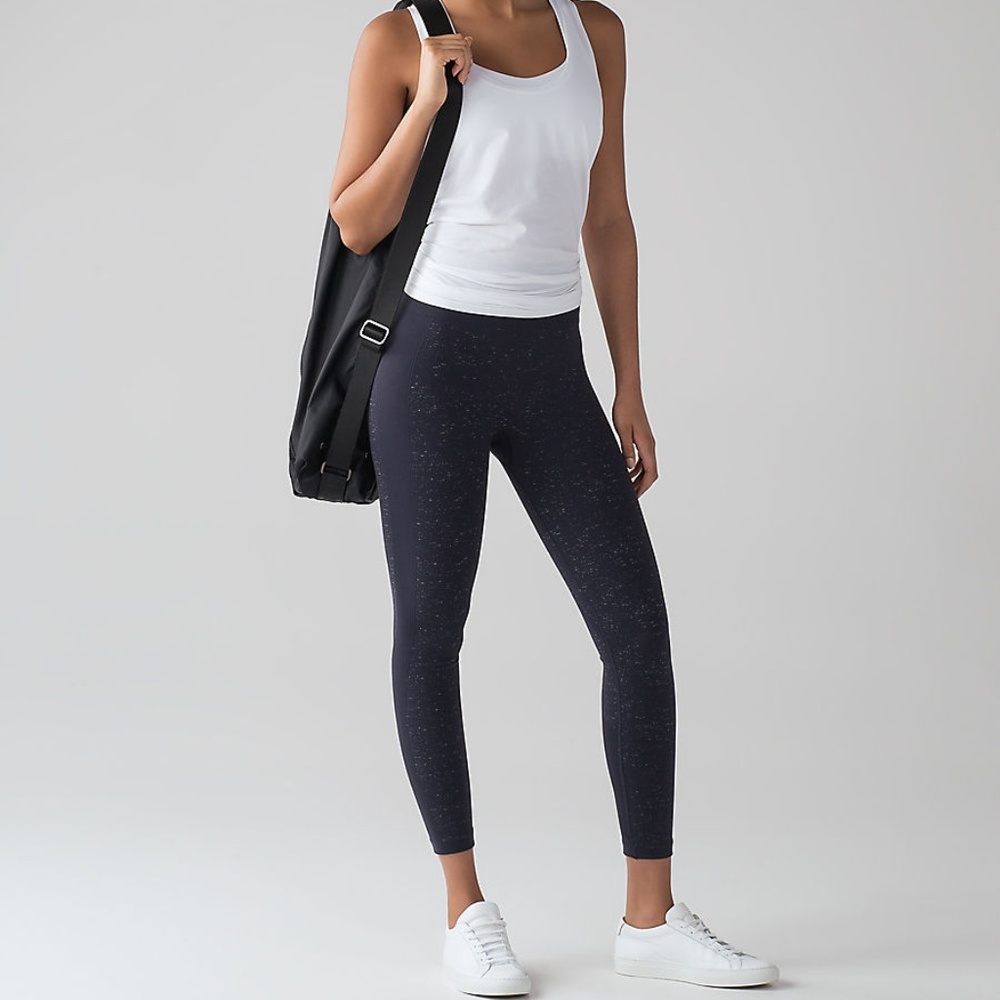 Lululemon Free to Flow 7/8 Yoga Pants Navy